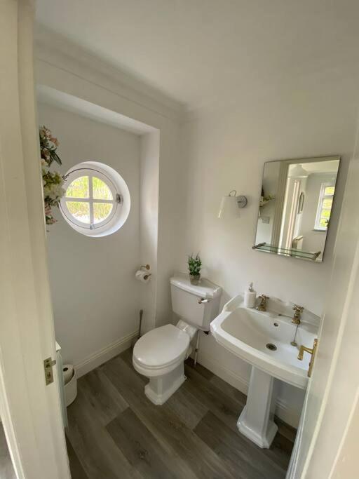 Country Cottage With Private Garden Close To Beach St Mary Екстер'єр фото